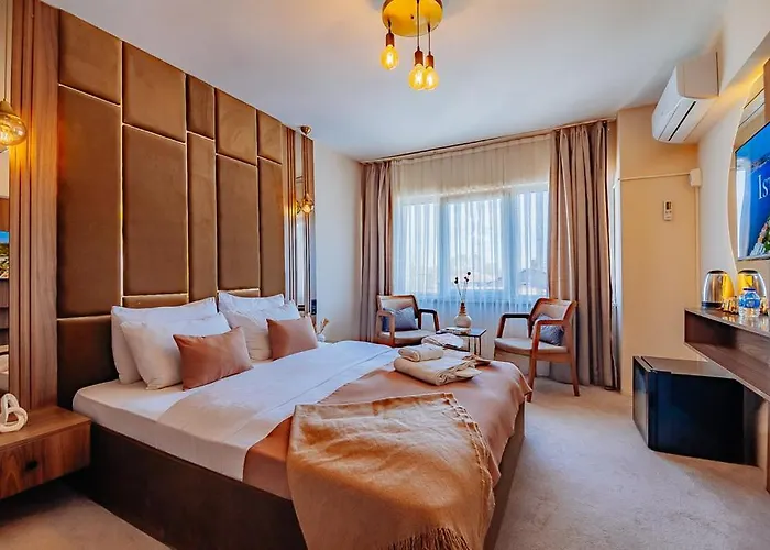 Ali Khan Hotel